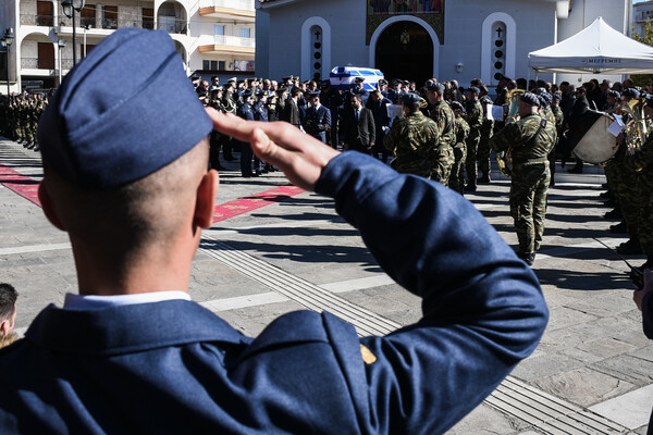 Βαθμός αντιπτέραρχου απονεμήθηκε στους πιλότους του F-4 Στ.Τσιτλακίδη και Μ. Τουρούτσικα