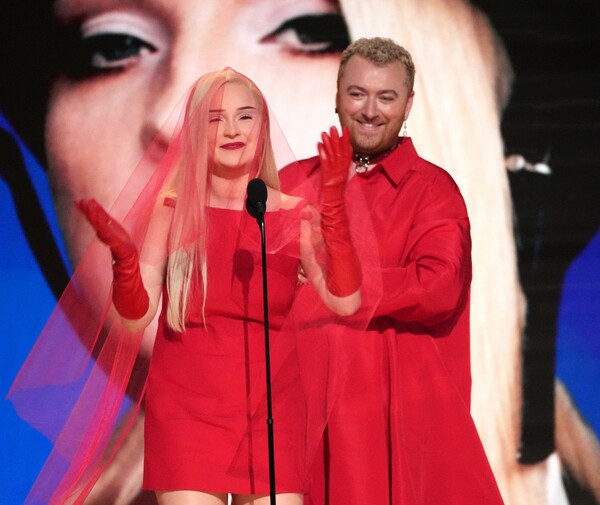 H Kim Petras έγινε η πρώτη transgender που κέρδισε βραβείο Grammy 