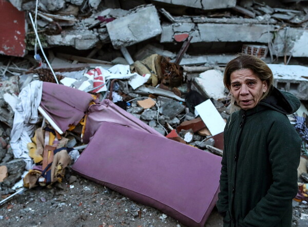 Σεισμός σε Τουρκία-Συρία: Η στιγμή της δόνησης των 7,8 Ρίχτερ - Καταγράφηκε η τρομακτική βοή