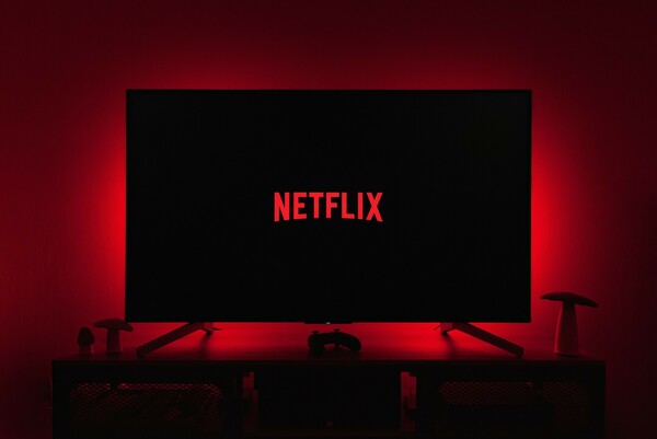 Netflix: Τέλος η κοινή χρήση κωδικών πρόσβασης σε ακόμη τέσσερις χώρες