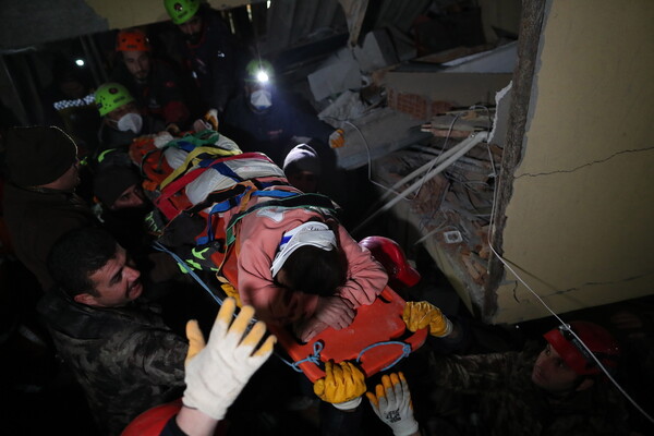 Σεισμός σε Τουρκία- Συρία: «Ντροπή σας»- Οργή κατά του Ερντογάν, ξεπέρασαν τους 21.000 οι νεκροί
