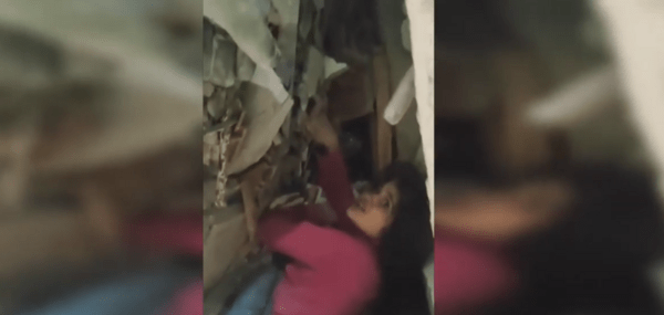 Σεισμός Τουρκία: Βίντεο ντοκουμέντο με τη διάσωση παιδιού από την ΕΜΑΚ, μέσα στα συντρίμμια 