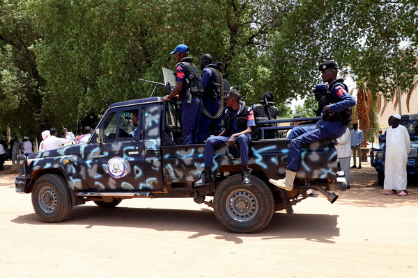 Σουδάν: Δικαστήριο καταδίκασε τρεις άνδρες σε ακρωτηριασμό χεριών - Για κλοπή φιαλών αερίου 