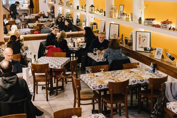 Στο Il Postino για αυθεντική focaccia και ζυμαρικά τρατορίας