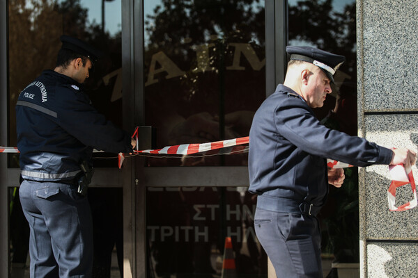 Σφραγίστηκε ο οίκος ευγηρίας στον Κορυδαλλό - Οι ηλικιωμένοι μεταφέρθηκαν στο γηροκομείο Αθηνών