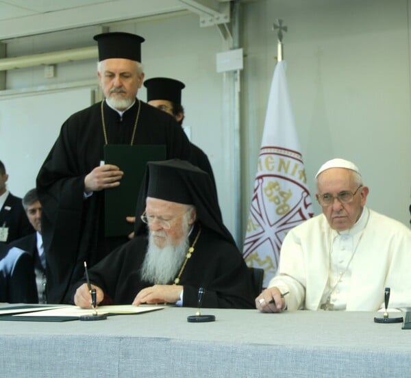 Ο Πάπας Φραγκίσκος θα συζητήσει με τον Οικουμενικό Πατριάρχη Βαρθολομαίο μια κοινή ημερομηνία για τον εορτασμό του Πάσχα