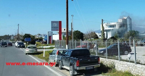 Ηράκλειο: Φωτιά σε αντιπροσωπεία αυτοκινήτων στο Τυμπάκι -Ένας νεκρός