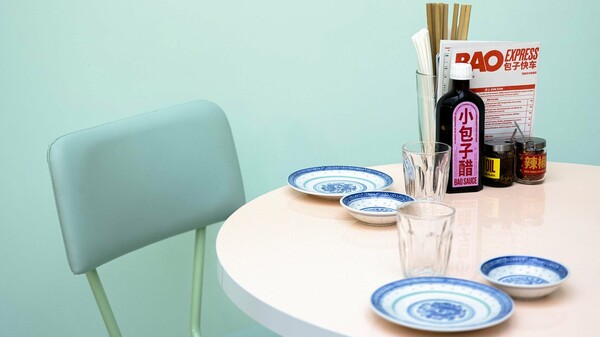 Ένα παρισινό εστιατόριο μας συστήνει στη ρετρό κινέζικη αισθητική