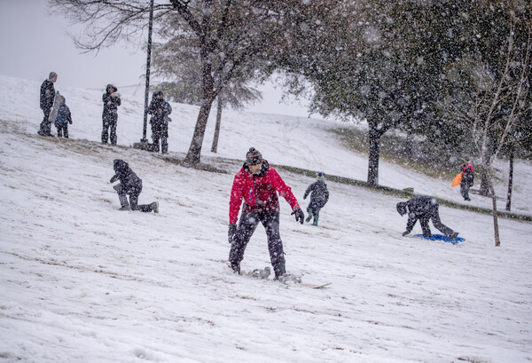 Los Angeles under first blizzard warning since 1989