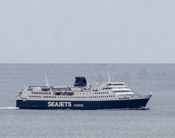 Μηχανική βλάβη στο πλοίο «Superstar» ανοιχτά του Αγ. Ευστρατίου - Μεταφέρει 183 άτομα
