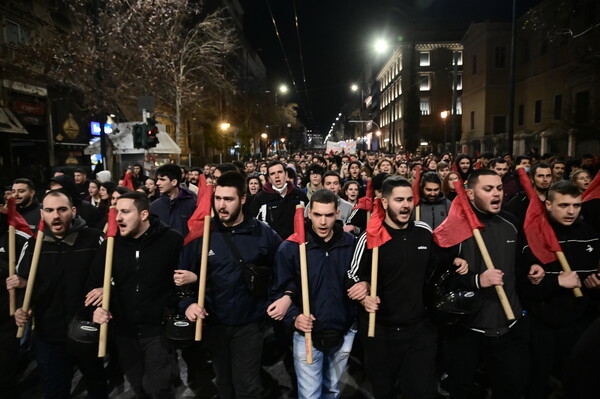 Δυστύχημα στα Τέμπη: Διαμαρτυρίες σε όλη την Ελλάδα- «Πάρε με όταν φτάσεις»