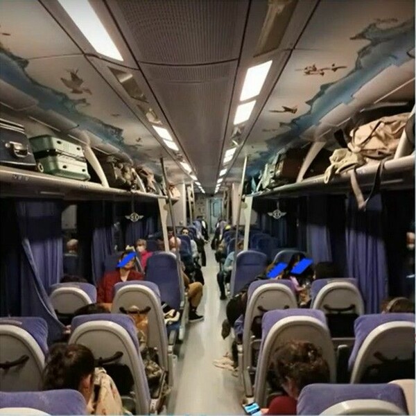 Σύγκρουση τρένων στα Τέμπη: Φωτογραφία-ντοκουμέντο μέσα από το τρίτο βαγόνι λίγο πριν τη σύγκρουση
