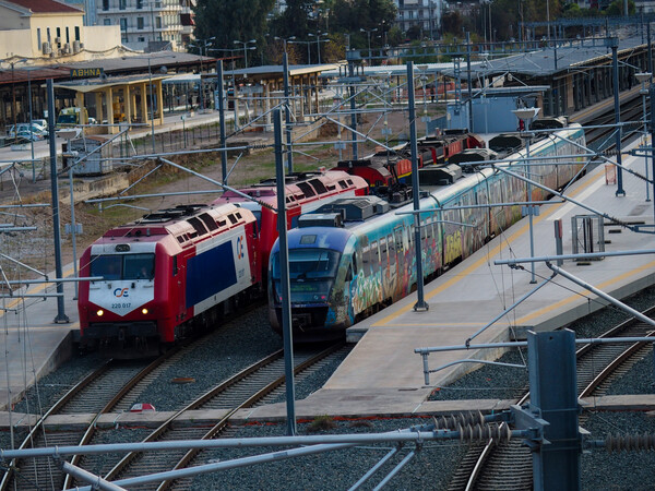 Δυστύχημα στα Τέμπη: 24ωρη απεργία σήμερα σε τρένα και προαστιακό