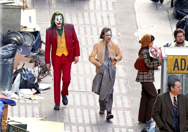 O Joker τρέχει στους δρόμους του Λος Άντζελες: Σκηνές από τα γυρίσματα του Χοακίν Φίνιξ