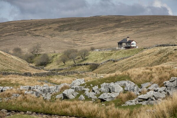 Remote Yorkshire Dales house sparks worldwide sale interest