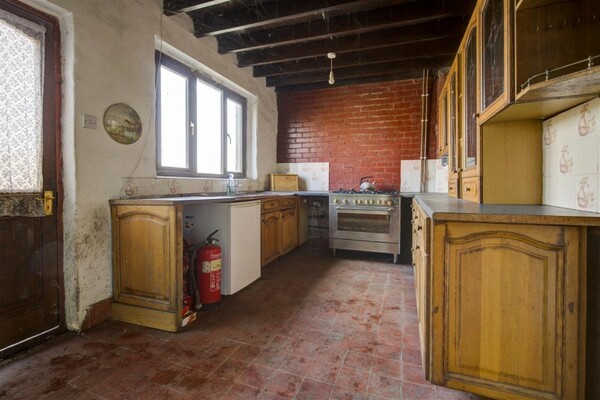 Remote Yorkshire Dales house sparks worldwide sale interest