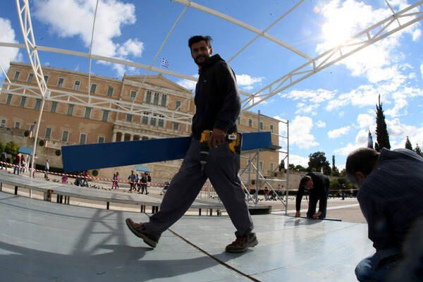 Κατώτατος μισθός: Πώς διαμορφώνονται 19 επιδόματα και τι αλλάζει με τις τριετίες-Παραδείγματα και ποσά 