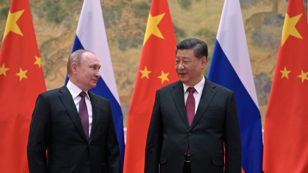 Ρωσία: Ο Σι Τζινπίνγκ στη Μόσχα για τη συνάντηση με τον Πούτιν – Στο επίκεντρο η Ουκρανία