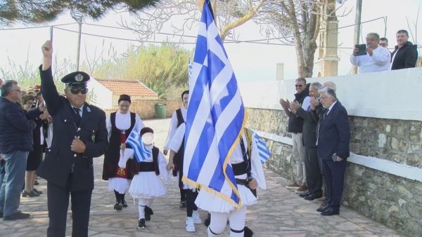 25η Μαρτίου: Δύο παιδιά παρέλασαν στη Γαύδο, τέσσερις μαθητές στην Ερεικούσα