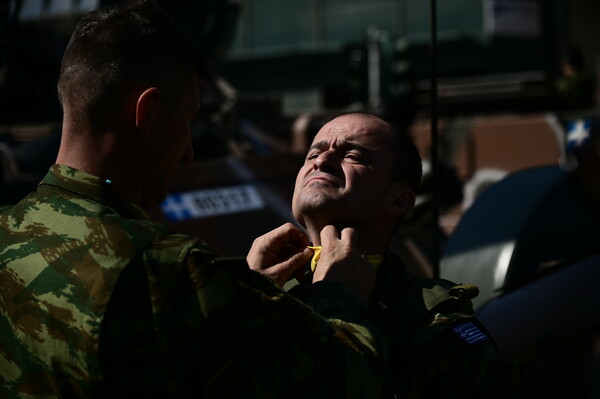 25η Μαρτίου: Τα «παρασκήνια» της στρατιωτικής παρέλασης σε 10 φωτογραφίες