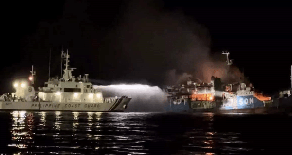 Φιλιππίνες: Δέκα νεκροί από φωτιά σε επιβατικό πλοίο 