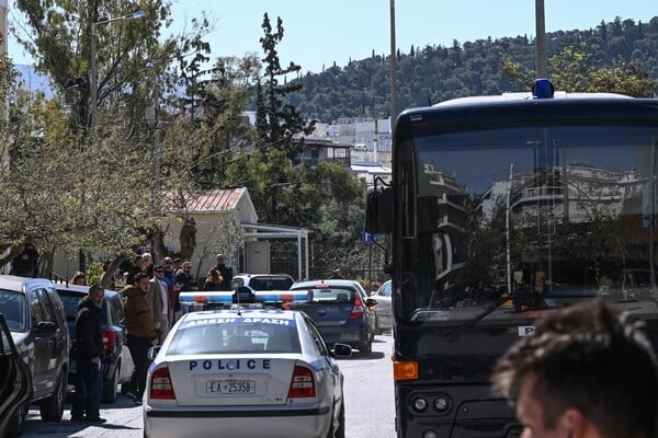 Υπόθεση τρομοκρατίας: Όσα ισχυρίστηκαν οι δύο αλλοδαποί για το χτύπημα στου Ψυρρή - «Λειτουργούσα υπό το καθεστώς απειλής»