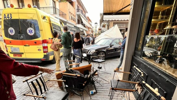 Χανιά: Αυτοκίνητο «εισέβαλε» σε καφετέρια-Δύο τραυματισμένες γυναίκες 