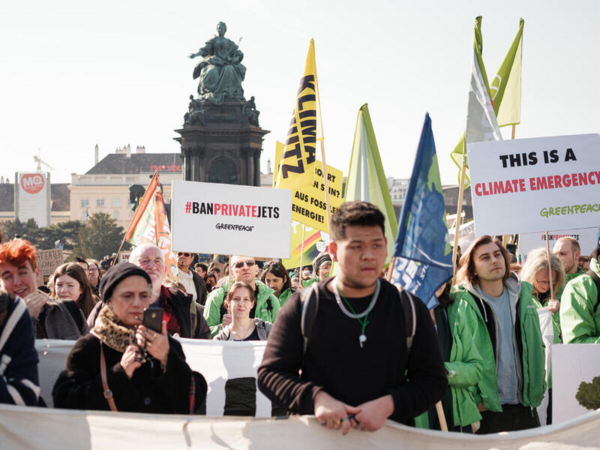Greenpeace: Ρεκόρ στις πτήσεις με ιδιωτικά τζετ στην Ευρώπη- Τι ισχύει στην Ελλάδα