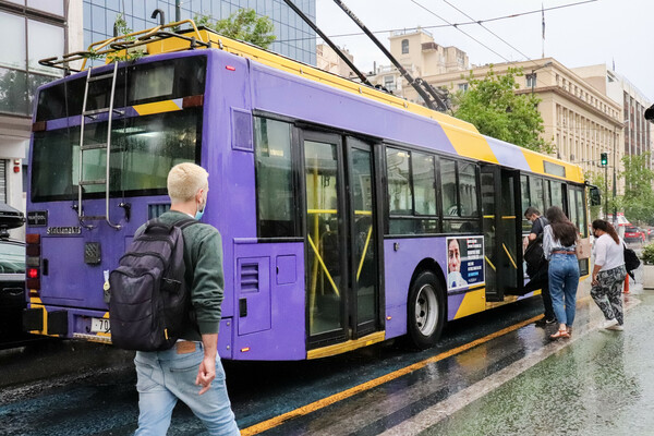 Στάση εργασίας σε τρόλεϊ και λεωφορεία - Ποιες ώρες δεν θα κινούνται