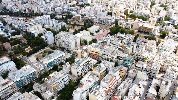 Στεγαστικά δάνεια: Σχέδιο για πλαφόν στα επιτόκια - Τι είναι το Euribor που «παγώνει»