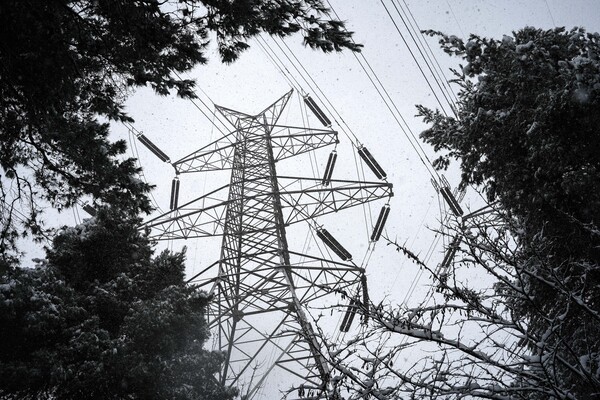 ΔΕΔΔΗΕ: Αποζημιώσεις σε καταναλωτές για διακοπές ρεύματος- Αναλυτικά τα ποσά