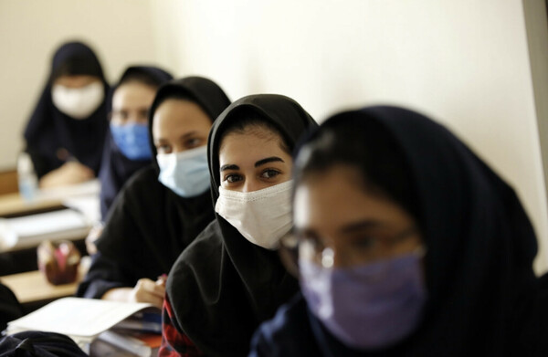 Ιράν: Νέα περιστατικά δηλητηριάσεων μαθητριών