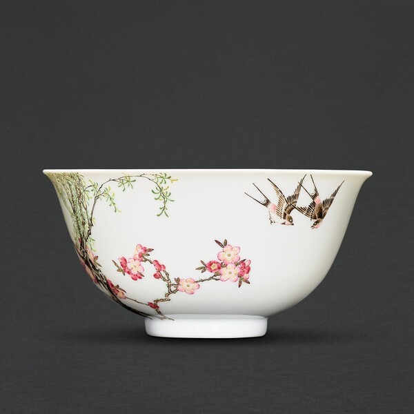 'Highly important' Chinese bowl fetches over million at auction