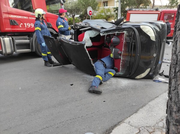 Δυστύχημα στον Άλιμο με έναν νεκρό: Μηχανή συγκρούστηκε με αυτοκίνητο
