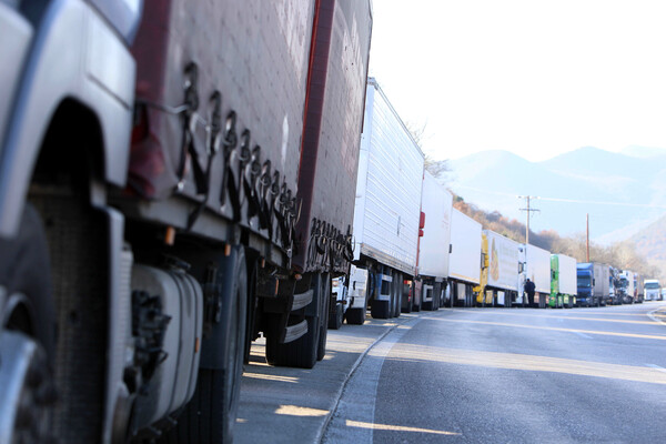 Απαγόρευση κυκλοφορίας φορτηγών άνω των 3,5 τόνων από σήμερα έως και Τρίτη του Πάσχα