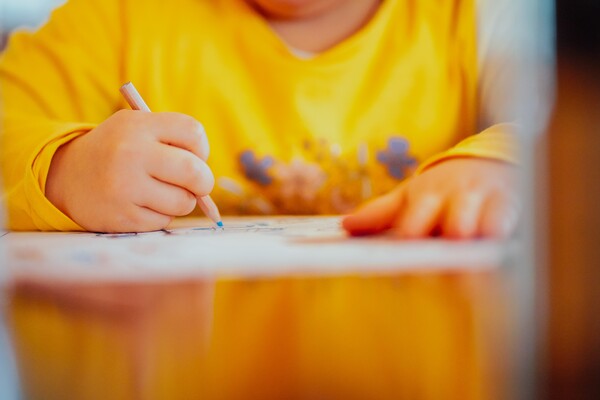Ρόδος: Ζωγραφιές 9χρονης κίνησαν υποψίες για κακοποίησή της - Προκαταρκτική έρευνα