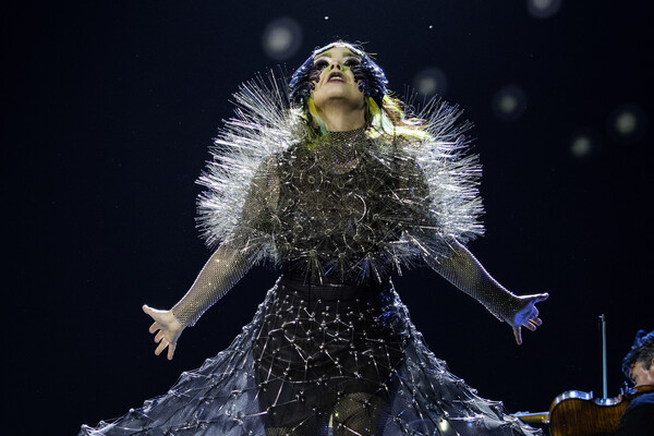 Coachella: H Björk φώτισε τον ουρανό με 864 drones