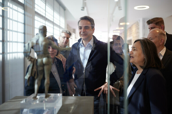 Φωτογραφίες από την επίσκεψη Μητσοτάκη στην Κέρκυρα - «Ένα μοναδικό ζωντανό μνημείο πολιτισμού»
