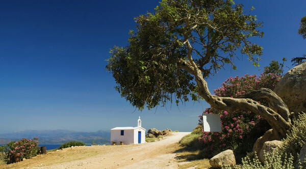 Bloomberg: Ραγδαία ανάπτυξη του τουρισμού στην Ελλάδα - Επεκτείνεται η σεζόν
