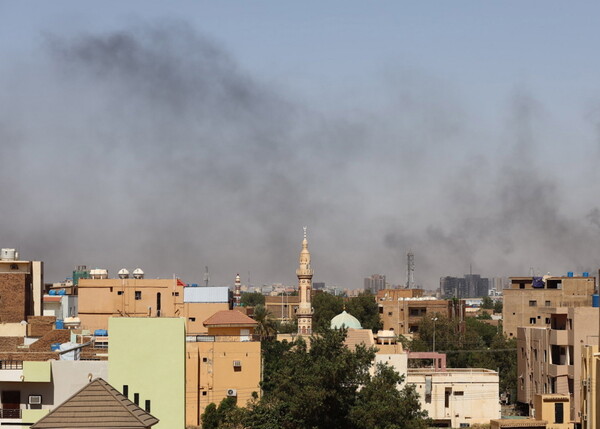 Σουδάν: Οι παραστρατιωτικές Δυνάμεις Ταχείας Υποστήριξης κηρύσσουν κατάπαυση του πυρός 72 ωρών για ανθρωπιστικούς λόγους	