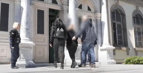 Μυτιλήνη: Προφυλακίζεται η 49χρονη που περιέλουσε με εύφλεκτο υλικό τον σύζυγό της
