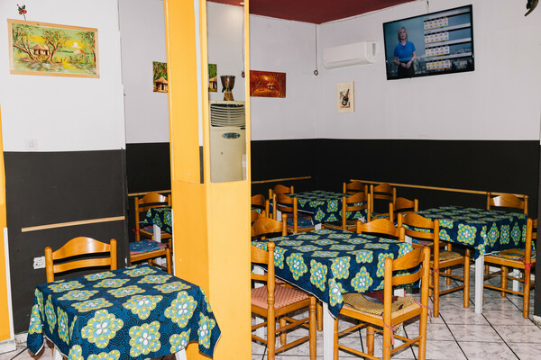 Ένα μεσημέρι στο Chri-Bri, στο μοναδικό κονγκολέζικο εστιατόριο της Αθήνας