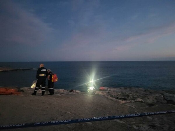 Αγία Νάπα: Νεκρός άνδρας που έπεσε από τη γέφυρα των ερωτευμένων βγάζοντας φωτογραφίες