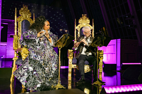 Lizzo Shuts Down the Met Gala With a Shimmering Surprise Performance