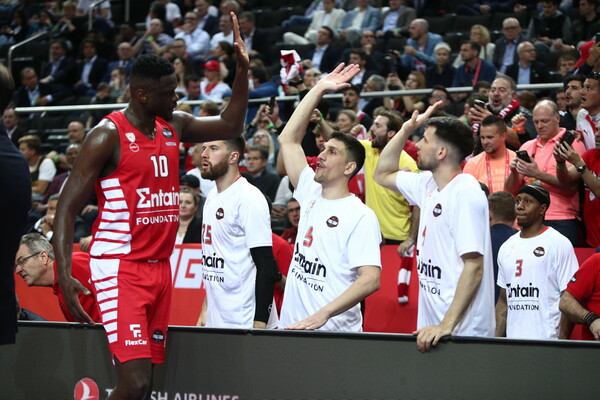 Στον τελικό της Euroleague ο Ολυμπιακός με εμφάνιση «όνειρο»