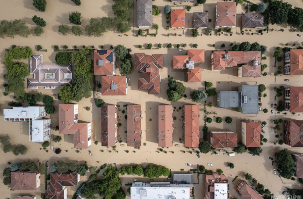 Πλημμύρες στην Ιταλία: Τουλάχιστον 36.000 άνθρωποι έχουν εγκαταλείψει τα σπίτια τους