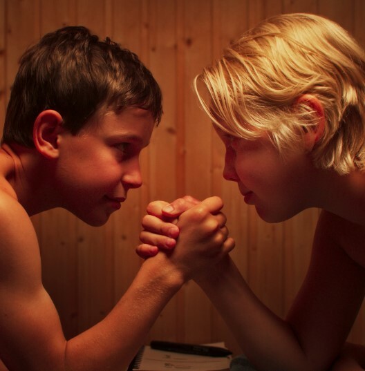 Shower Boys: Η ταινία που προκάλεσε την αγωγή εναντίον δασκάλας δημοτικού 