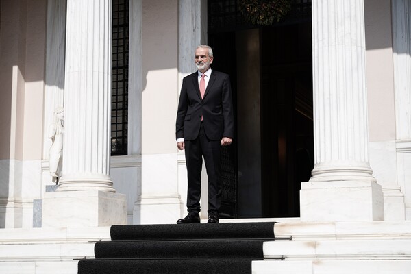 Υπηρεσιακή κυβέρνηση: Ορκίζεται το μεσημέρι - Οι νέοι υπουργοί και οι αρμοδιότητες