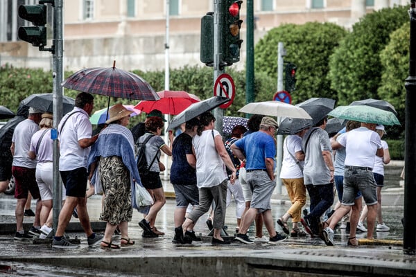 Καιρός: Ο πιο ψυχρός Μάιος των τελευταίων 14 ετών, λέει το Meteo