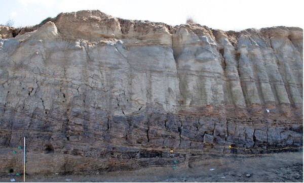 Λιγνιτωρυχείο Μεγαλόπολης: Βρέθηκαν 5 παλαιολιθικές θέσεις- Τι αποκαλύπτουν